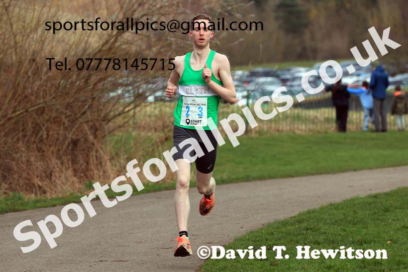 Senior and Veteran Men in the 2024 NECAA Road Relays Champs., Hetton Lyons Country Park, Hetton le Hole, County Durham. Photo: David T. Hewitson/Sports for All Pics